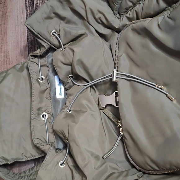 Tommy Bahama Puffer Backpack Olive Green - Picture 6 of 13